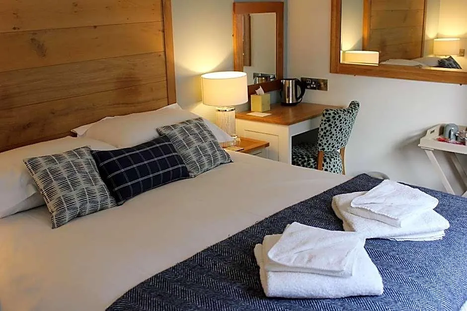 The Pityme Inn-1